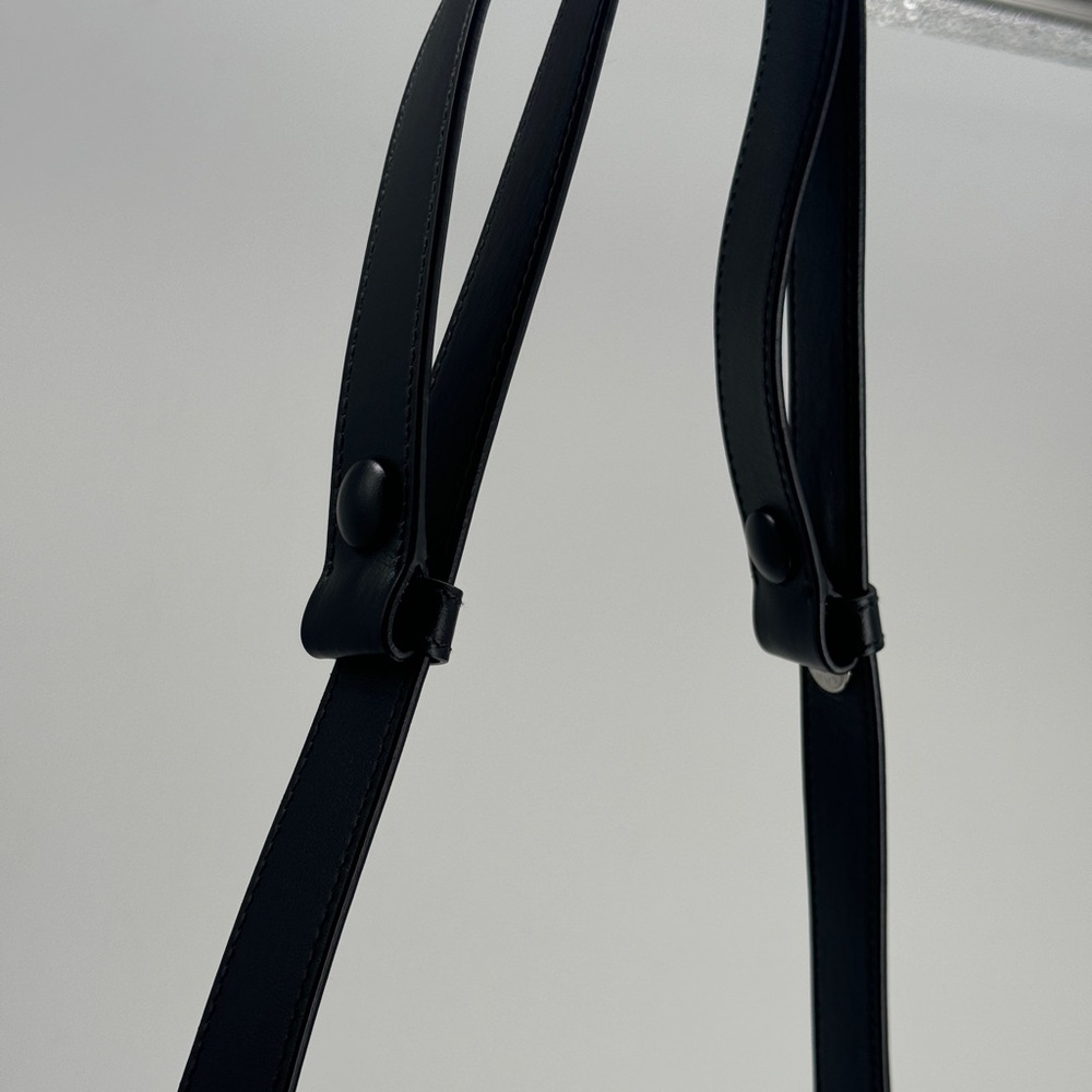 Prada Medium Padded Re-Nylon Shoulder Bag Black - Picture 4 of 11